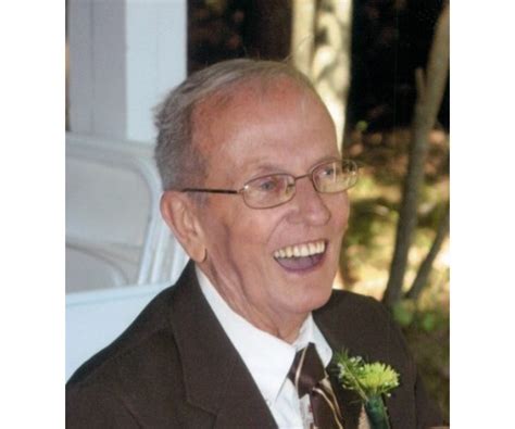 joseph dimaggio obituary.